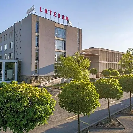 Отель Laterum Печ